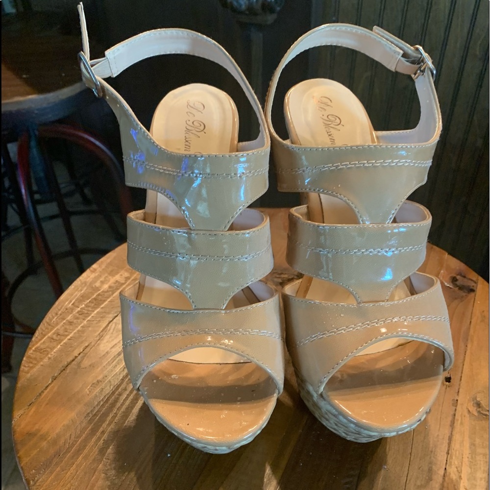 Wedge sandal!